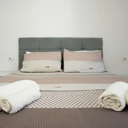 Elegant & Cozy 1-bdr Hideaway Daire Tiran