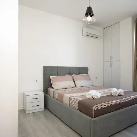 Elegant & Cozy 1-bdr Hideaway Daire Tiran