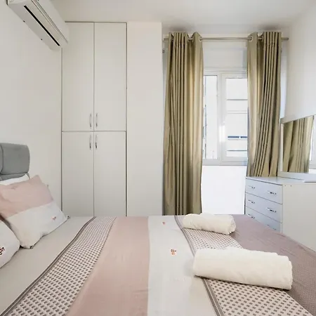 Elegant & Cozy 1-bdr Hideaway Tiran