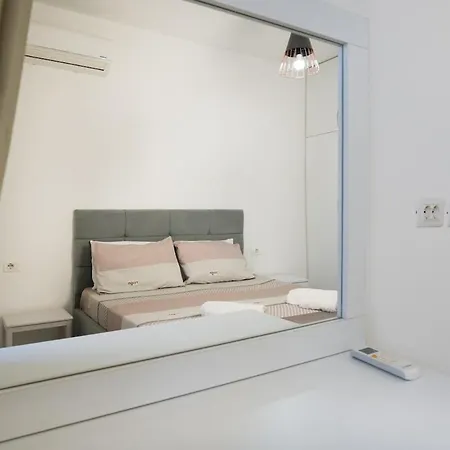 Daire Elegant & Cozy 1-bdr Hideaway Tiran