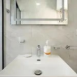 Apartment Elegant & Cozy 1-bdr Hideaway *