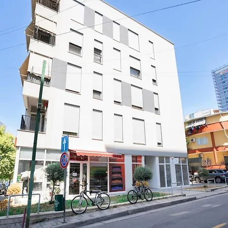 公寓 Elegant & Cozy 1-bdr Hideaway 地拉那