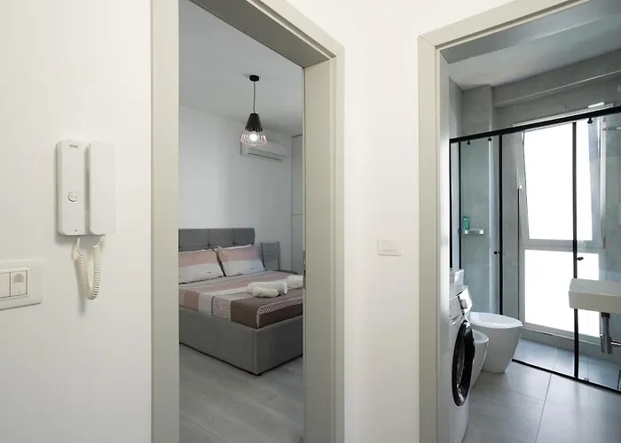 Elegant & Cozy 1-bdr Hideaway 地拉那