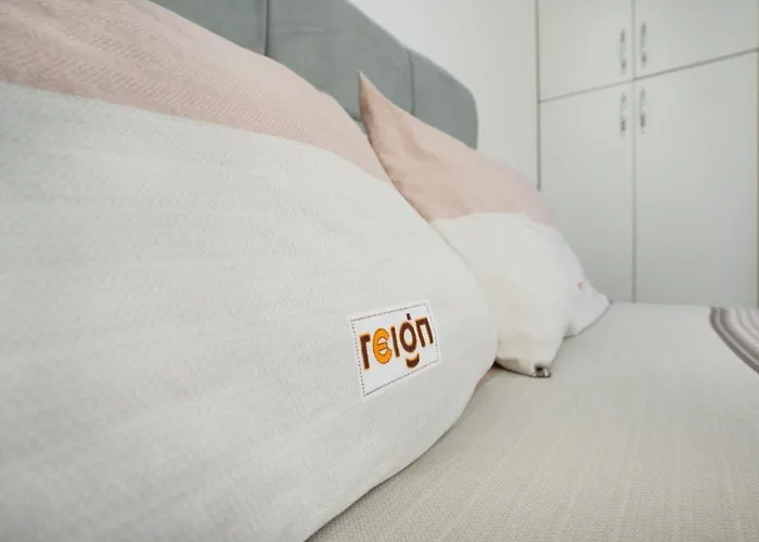 Elegant & Cozy 1-bdr Hideaway *