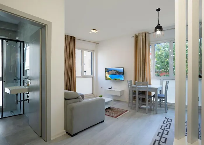 Elegant & Cozy 1-bdr Hideaway 地拉那