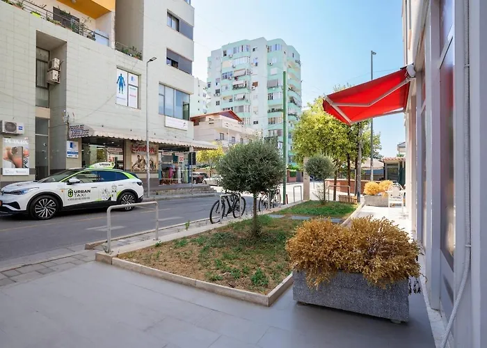 Elegant & Cozy 1-bdr Hideaway 公寓 地拉那